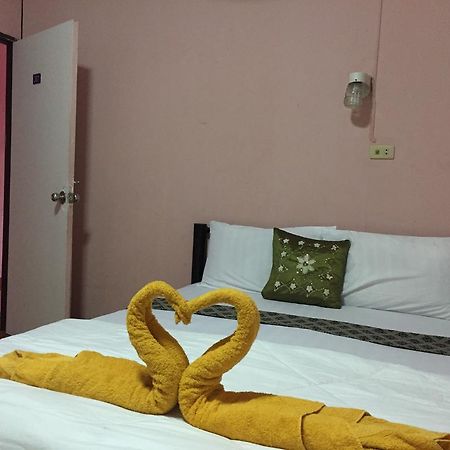 Marina Ao Nang Guesthouse Dış mekan fotoğraf