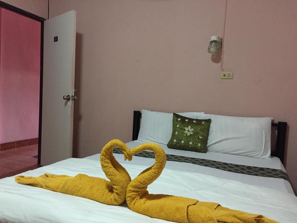 Marina Ao Nang Guesthouse Dış mekan fotoğraf