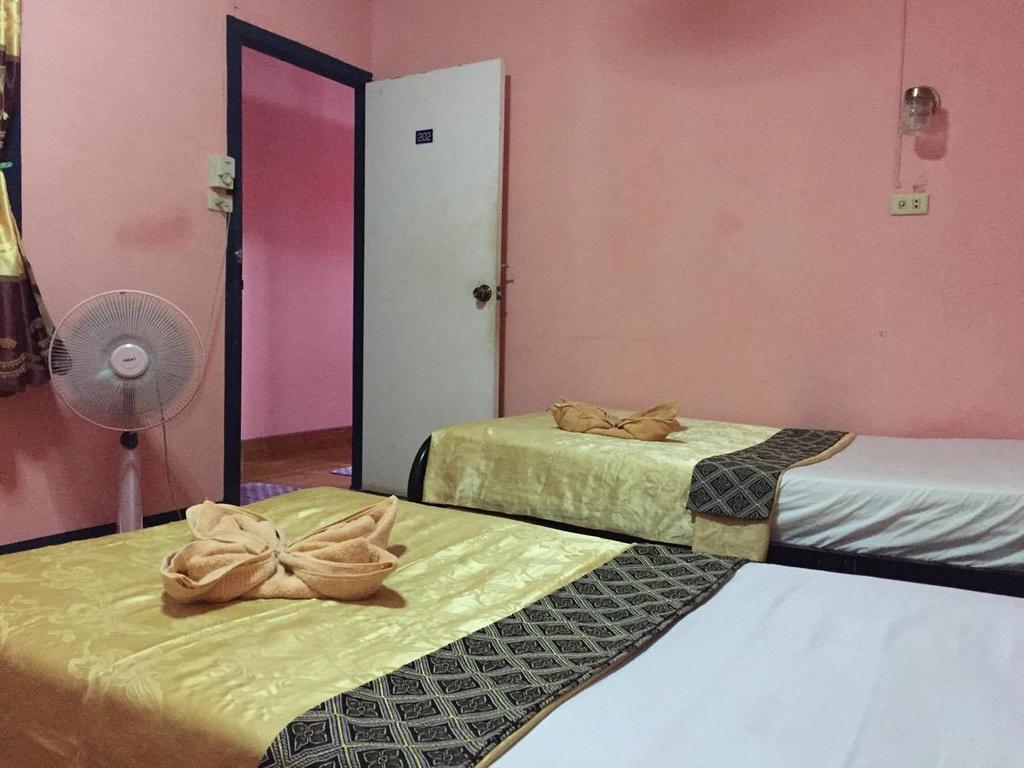 Marina Ao Nang Guesthouse Dış mekan fotoğraf